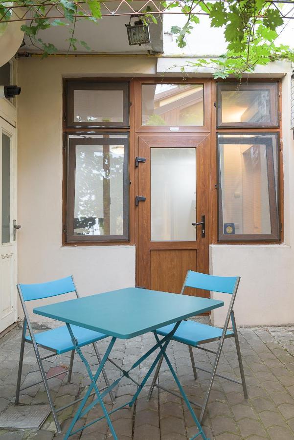 Center Walking Apartment And Room Bucureşti Eksteriør bilde