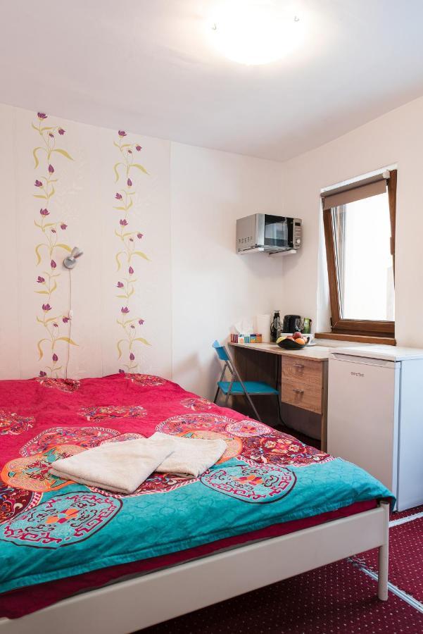 Center Walking Apartment And Room Bucureşti Eksteriør bilde