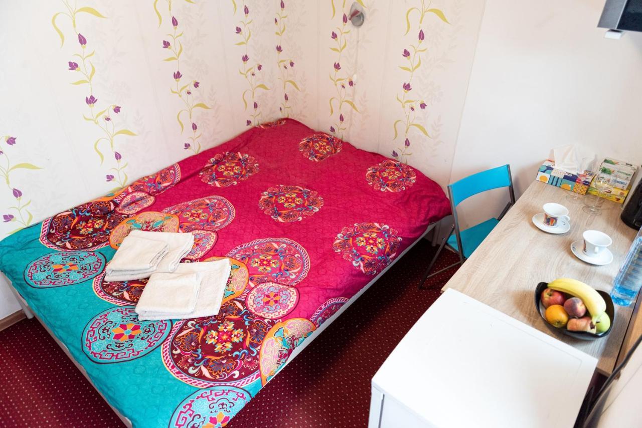 Center Walking Apartment And Room Bucureşti Eksteriør bilde