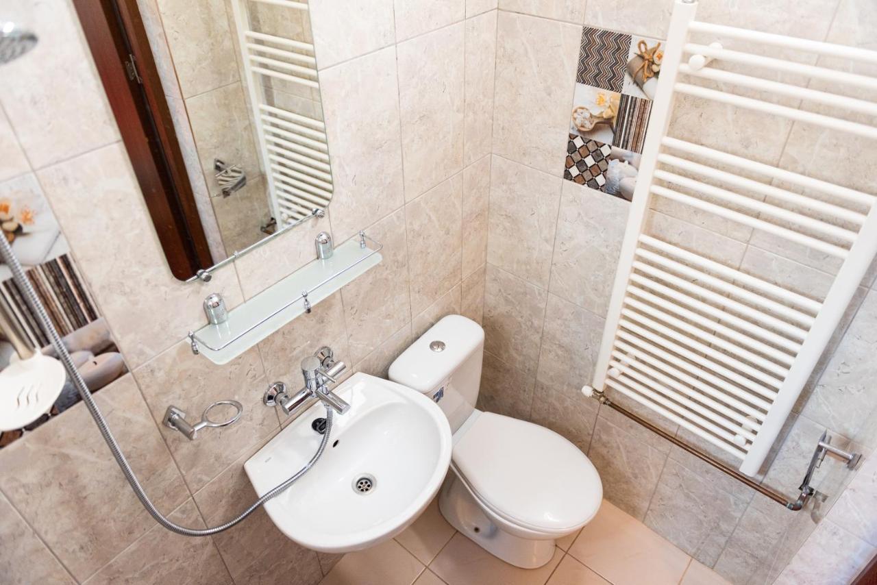 Center Walking Apartment And Room Bucureşti Eksteriør bilde